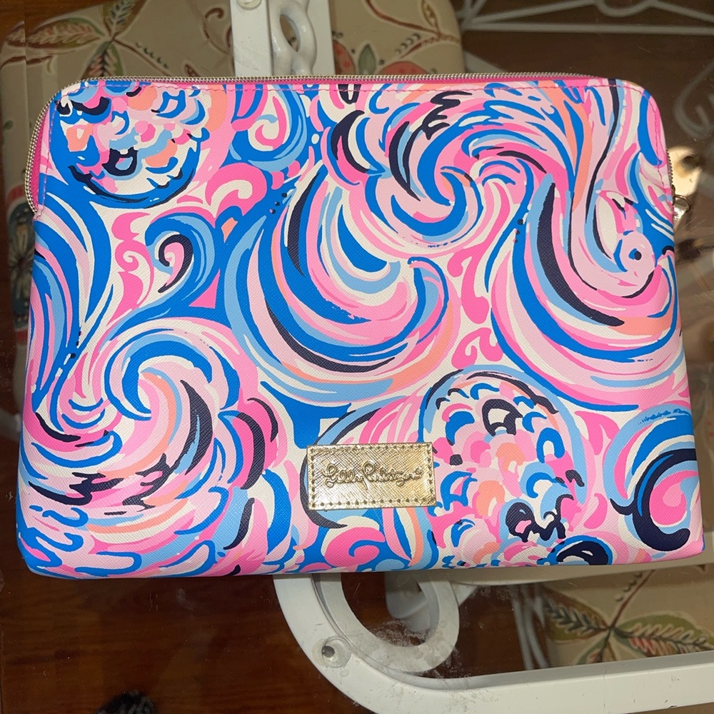 Lilly Pulitzer pouch